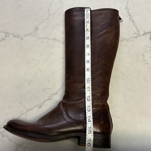 FRYE Women’s Chocolate Melissa Stud Distressed Back Zip Boots Size 7.5 - Picture 8 of 12